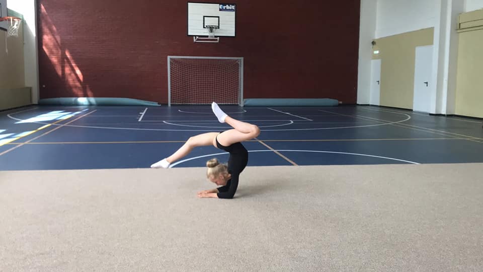 2018-06-04 Meninė gimnastika Vilniuje gimnastikos mėgėjų varžybose